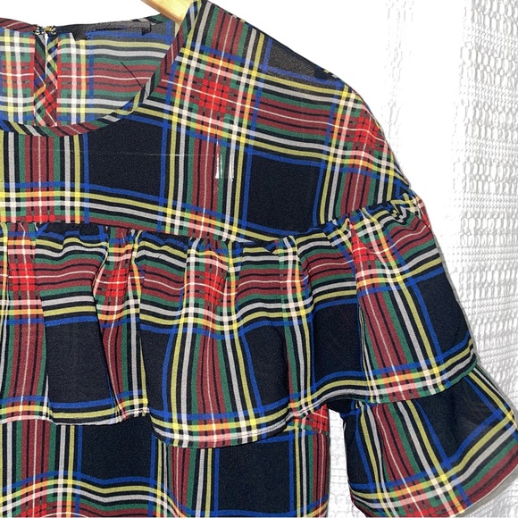J crew flutter detail top - Picture 2 of 4